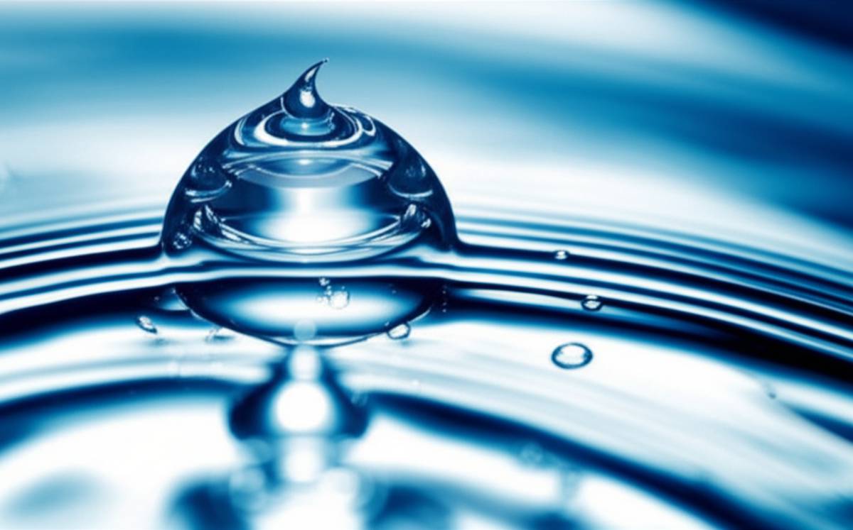 کرم آبرسان هیالورونیک اسید آدرا | تمام ویژگی ها و فواید