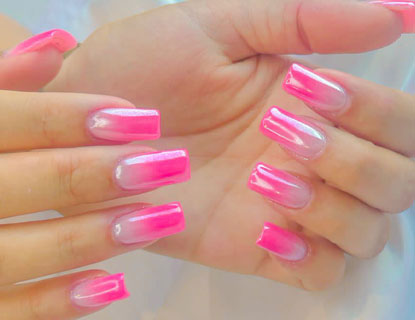 اینستاگرام | عفونت کاشت ناخن در بهترین سالن زیبایی سعادت آباد